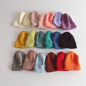 Осенне-зимние вязаные разноцветные шапки для мальчиков и девочек, детские модные универсальные шапочки, детские однотонные короткие шапочки